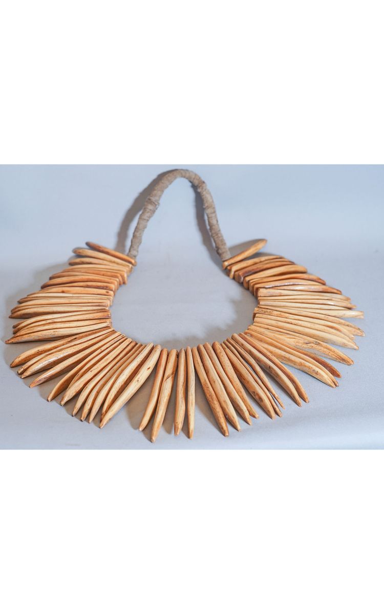 COLLIER TRIBAL, os de buffle,  Zoulous, Afrique du Sud