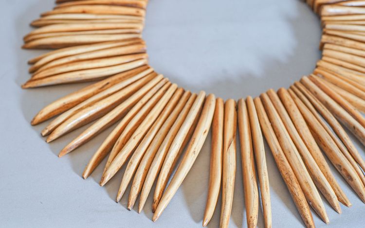 COLLIER TRIBAL, os de buffle,  Zoulous, Afrique du Sud