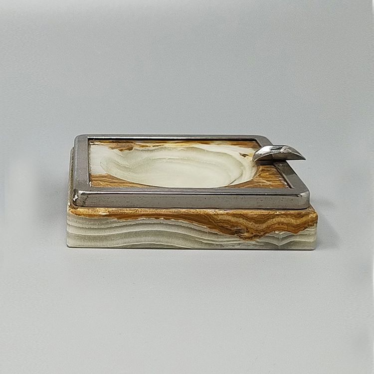 Splendido set da fumo anni '60 in onice. Prodotto in Italia.