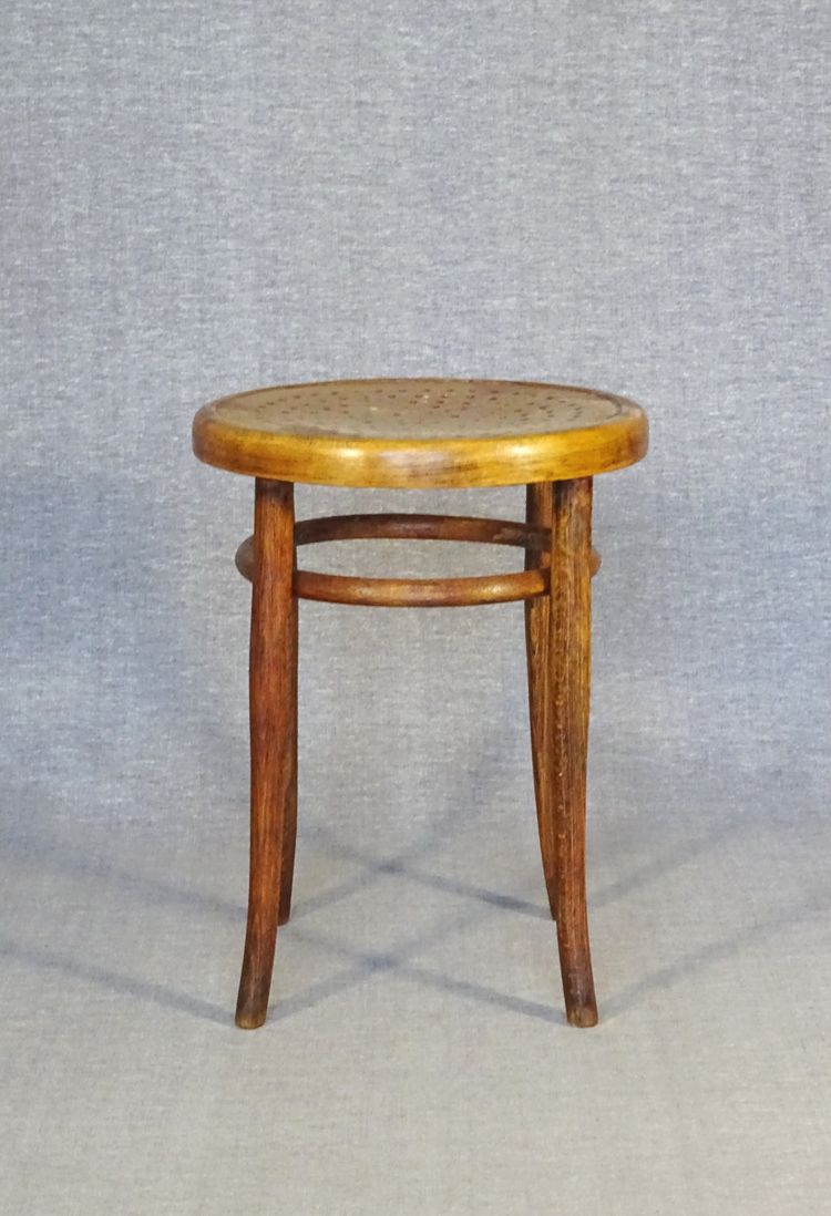 Kohn stool, no Thonet, circa 1900, "Star" seat