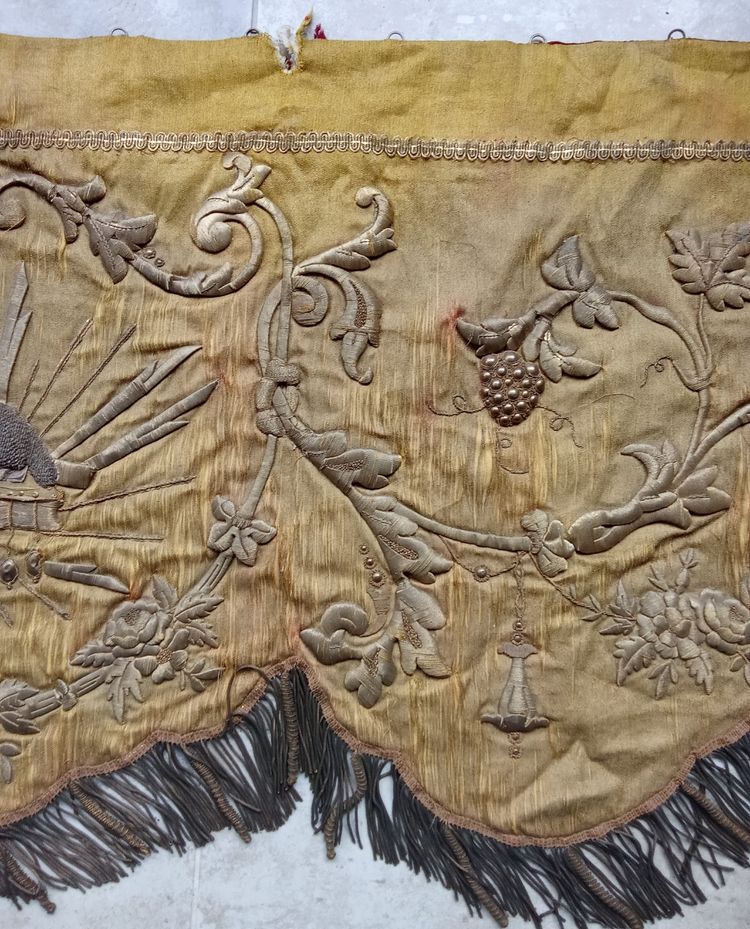 Ancien Parement D Autel au Fils D Or 19 ème siècle 