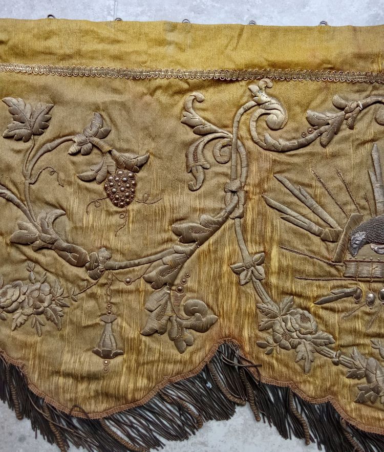 Ancien Parement D Autel au Fils D Or 19 ème siècle 