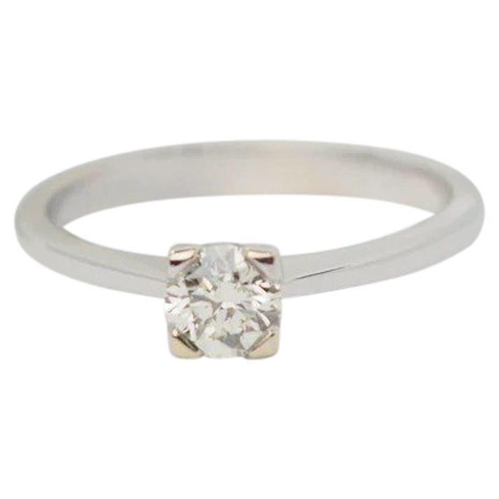 Anello solitario in oro bianco e diamante da 0,41 ct