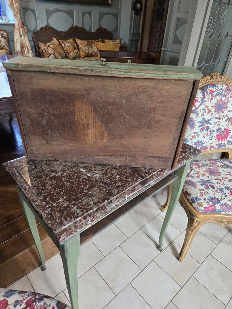 Tavolino Luigi XV in legno dipinto – Marmo Rance – XVIII secolo 