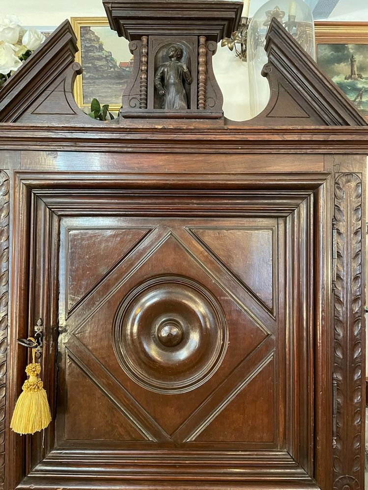 Uomo in piedi, guardaroba Luigi XIV