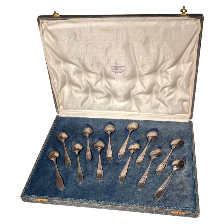 A set of 12 mocha spoons