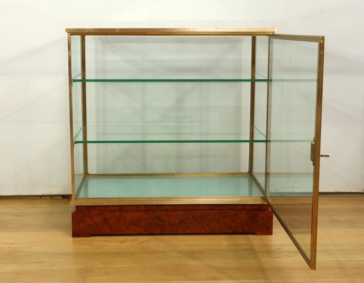 Coppia di vetrine in ottone e olmo – 1950