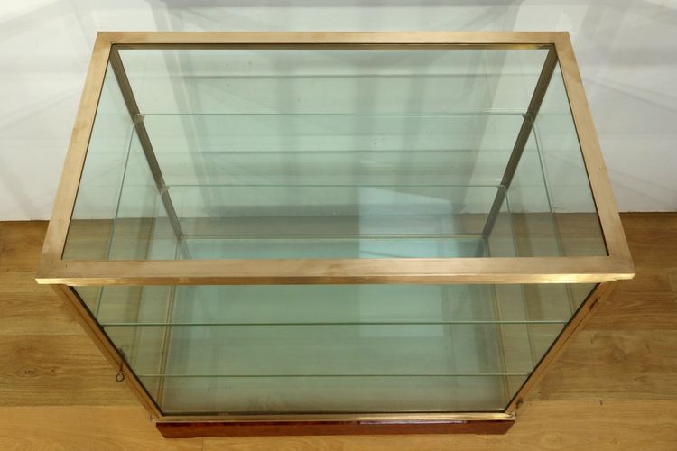 Coppia di vetrine in ottone e olmo – 1950