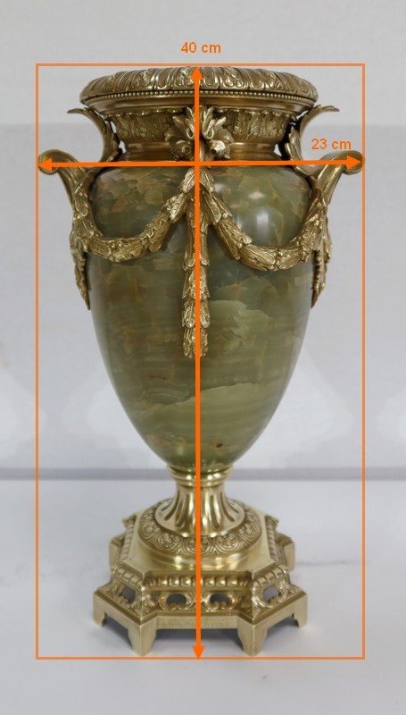  Important Trumeau, in the Louis XVI style - Early XXth century