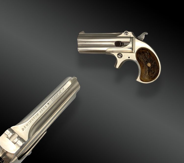 PISTOLA Remington Double Deringer, 3° modello; con custodia. Stati Uniti - XIX secolo