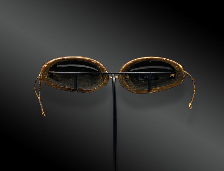 Pair of SNOW GOGGLES called yukluktaak - Iñupiat culture, Alaska - Late 19th century