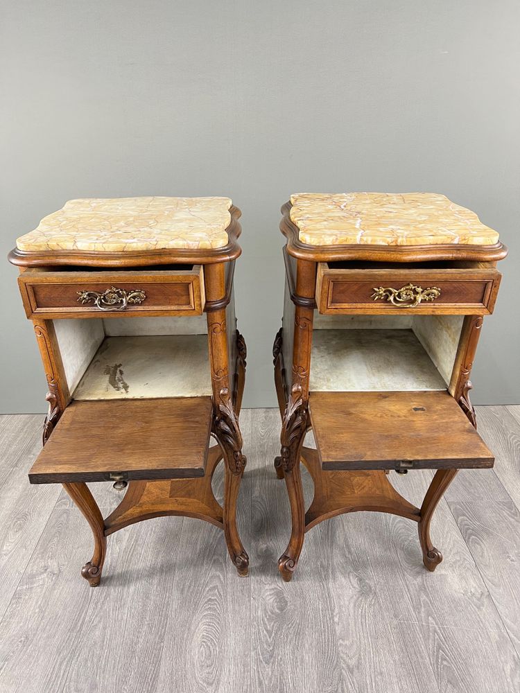 Paire de chevets Louis XV, marbre jaune, XIXe siècle