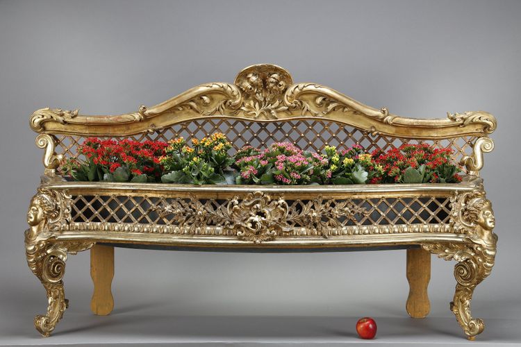 CARVED AND GILDED WOOD JARDINIÈRE, LOUIS XV STYLE