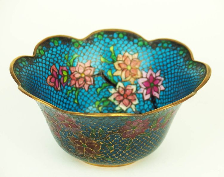 Small plique-à-jour enamel cup