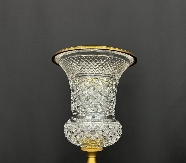 Vaso mediceo in cristallo molato e bronzo 