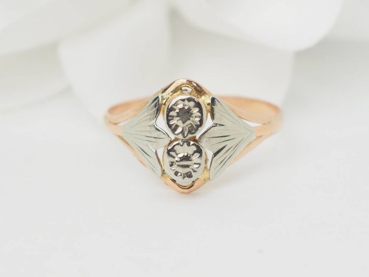 Jugendstilring in zweifarbigem Gold 
