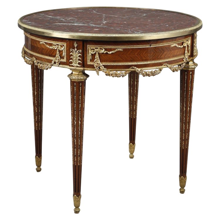 Tavolino Luigi XVI intarsiato e bronzo dorato, piano in marmo