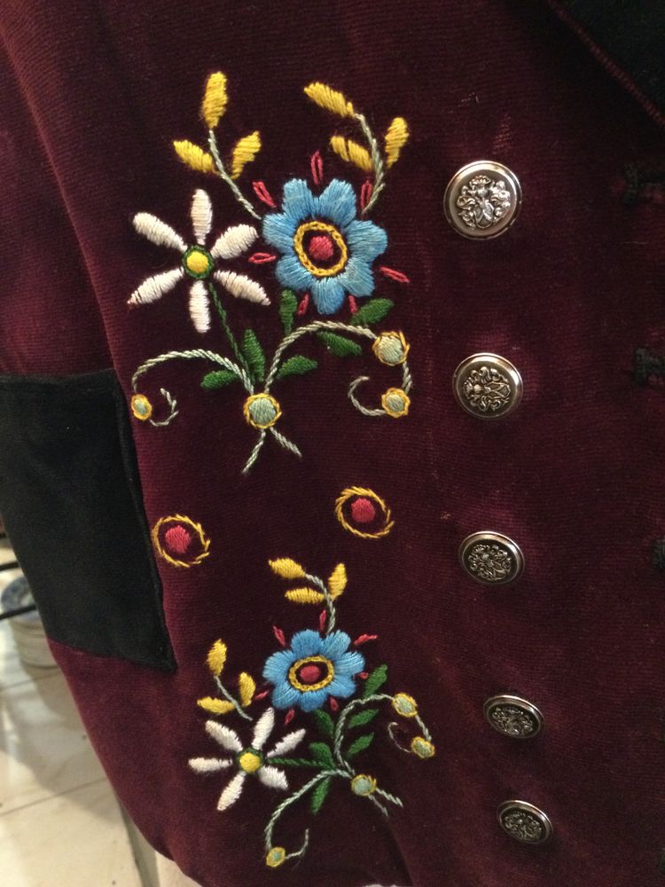 Embroidered vest from Morbihan