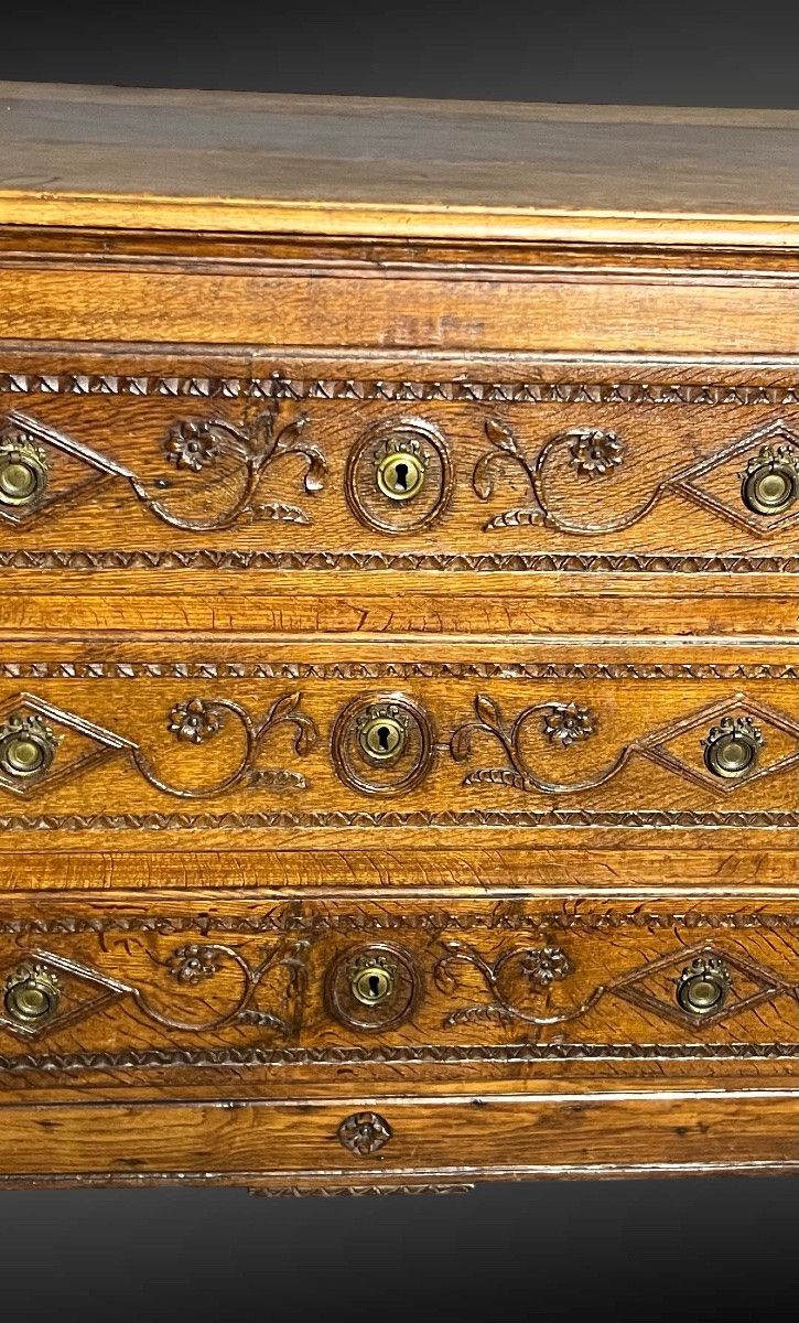 Commode époque Louis XVI