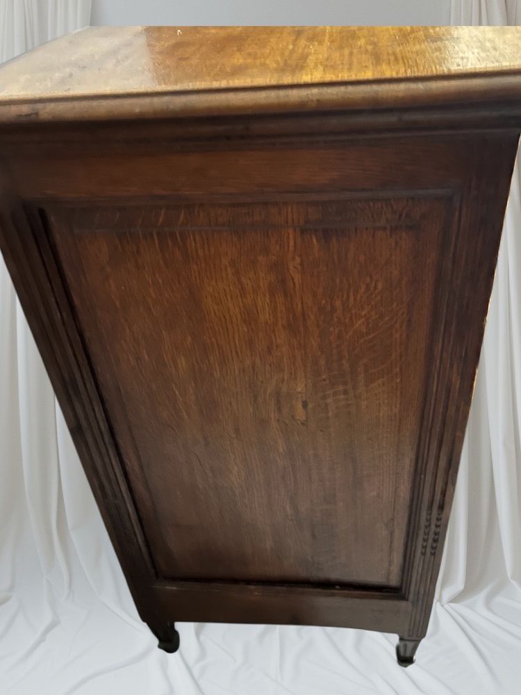 Commode époque Louis XVI