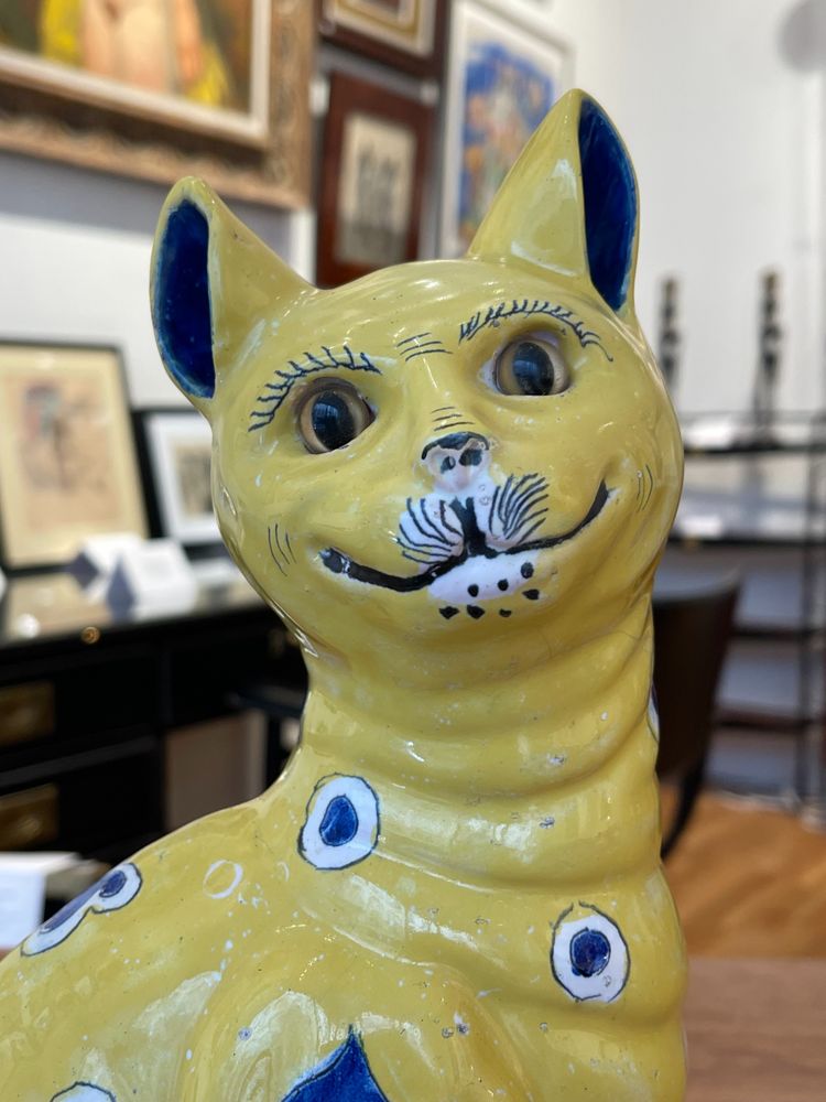 Due gatti in ceramica gialla, Emile Gallé (1846-1904)