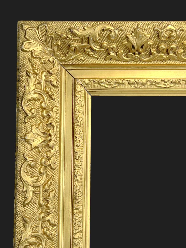 OLD WOODEN AND GOLD STUCCO FRAME FOR PAINTING 31.5 cm x 21.5 cm (BEAUTIFUL GILDING)