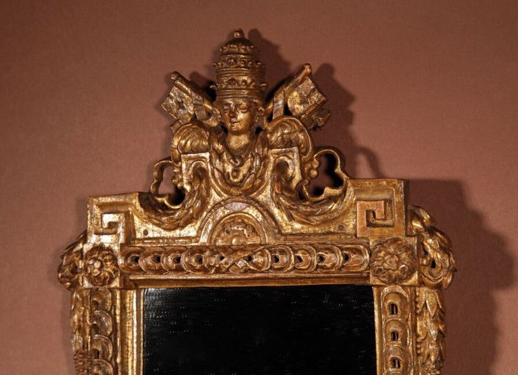 Papal interest: a beautiful mirror decorated with the papal coat of arms and two keys, last quarter of the 18th century