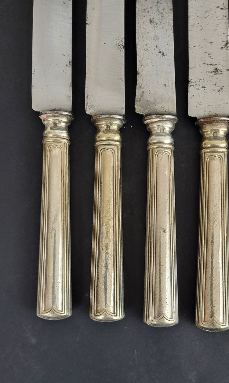 Set of 8 silver-plated Christofle knives, 19th century