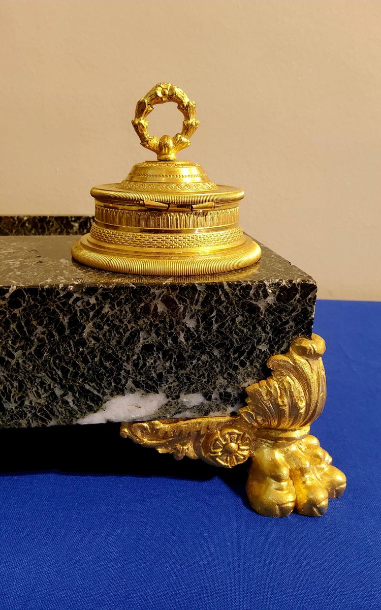 Double Inkwell with Imperial Eagle in gilded bronze and Green Marble, Empire style, 19th century