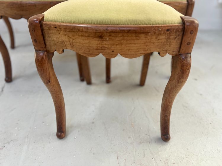 Set di sei sedie in stile Luigi Filippo in ciliegio, XIX secolo
