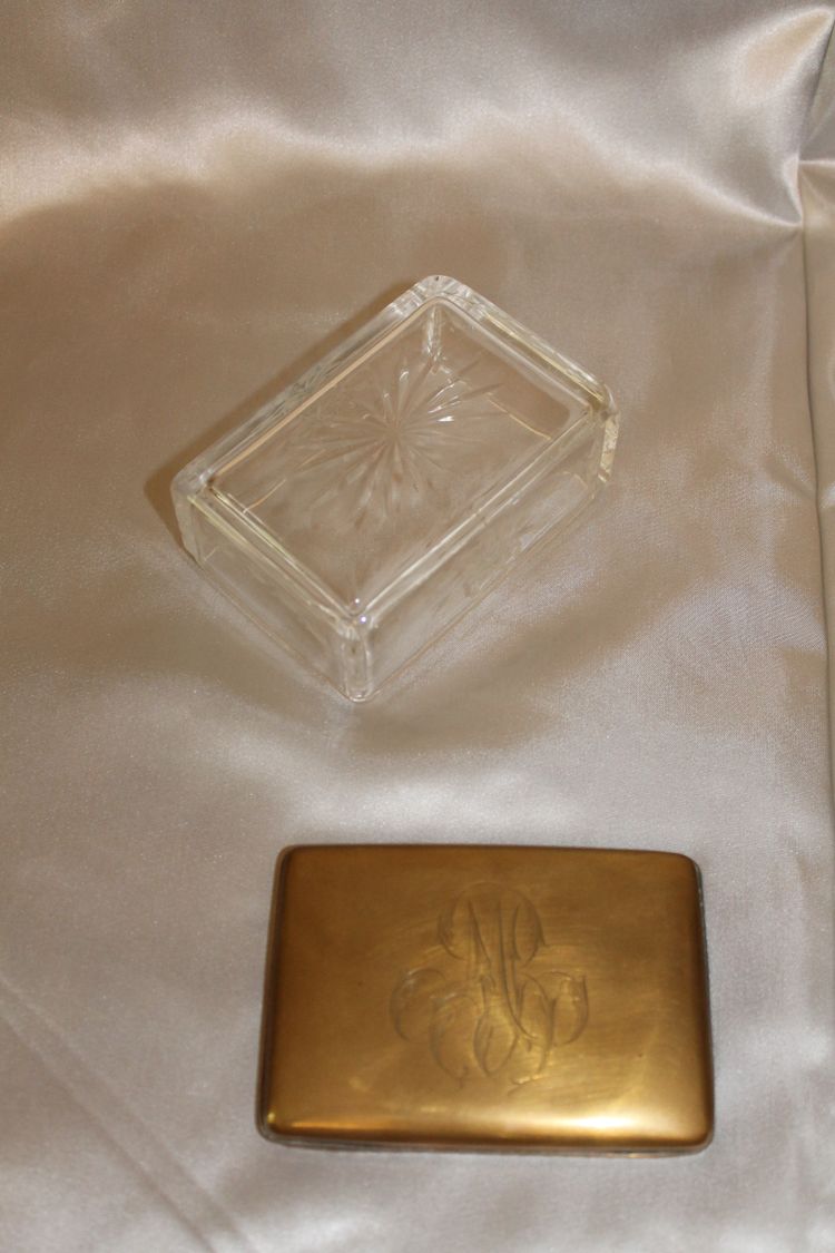 Louis XVI style engraved glass toiletry set, late 19th century