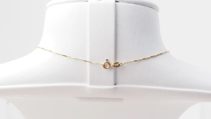 Collier trilogie en or jaune et diamants princesse
