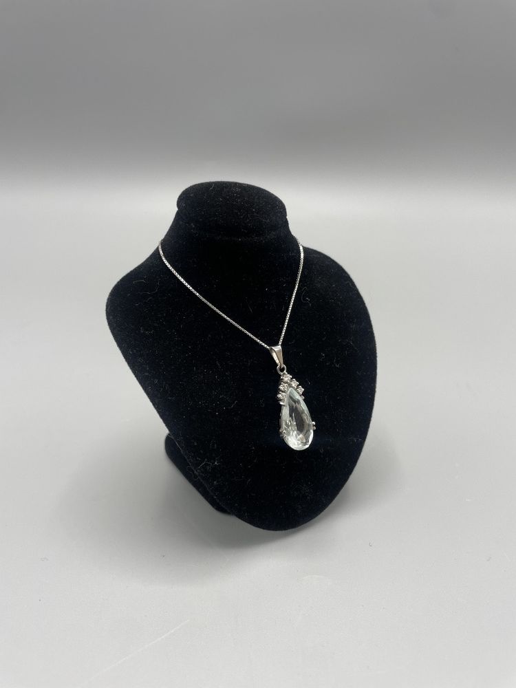 Pendentif Serti D’une Aiguë Marine Et Diamants