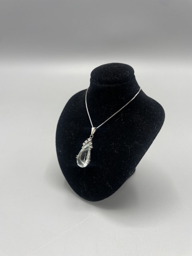 Pendentif Serti D’une Aiguë Marine Et Diamants