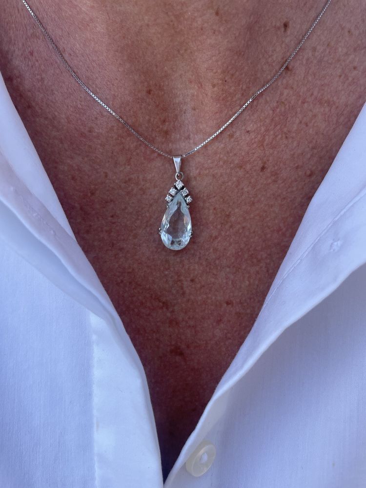 Pendentif Serti D’une Aiguë Marine Et Diamants