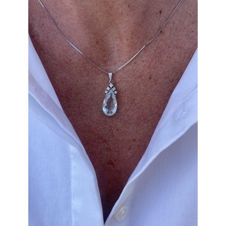 Pendentif Serti D’une Aiguë Marine Et Diamants