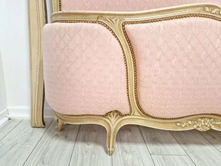 Letto matrimoniale Corbeille rosa francese in stile Luigi XV