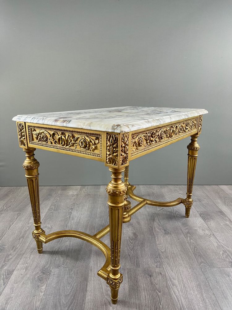 Table de Style Louis XVI à Plateau en Marbre – XIXe Siècle