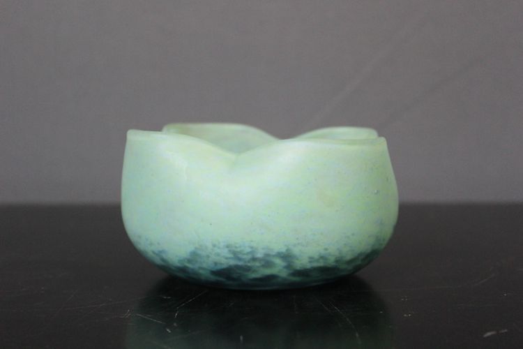 Cup by Daum Nancy in glass paste circa 1910