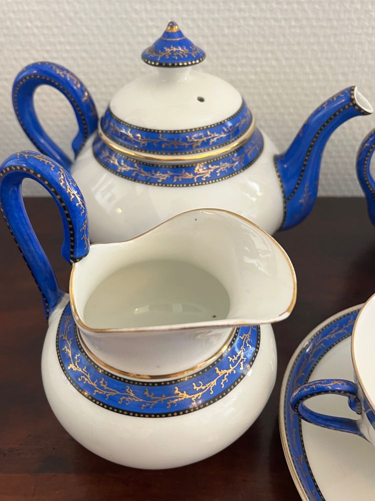 Service à thé « égoïste » porcelaine l’Escalier de Cristal