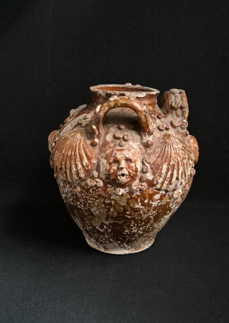 Vaso in terracotta decorato del XVIII secolo