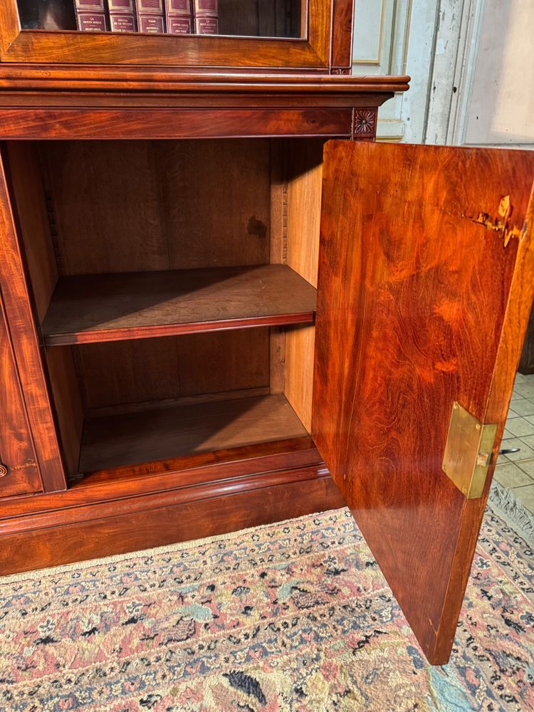 Grande libreria in mogano del XIX secolo 