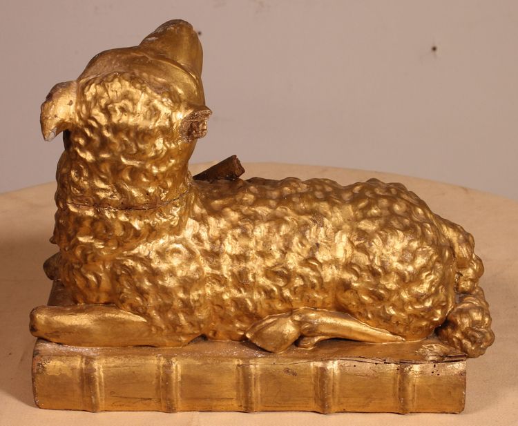 Agnello Mistico sul Libro con Sette Sigilli in Legno Dorato - XVIII Secolo