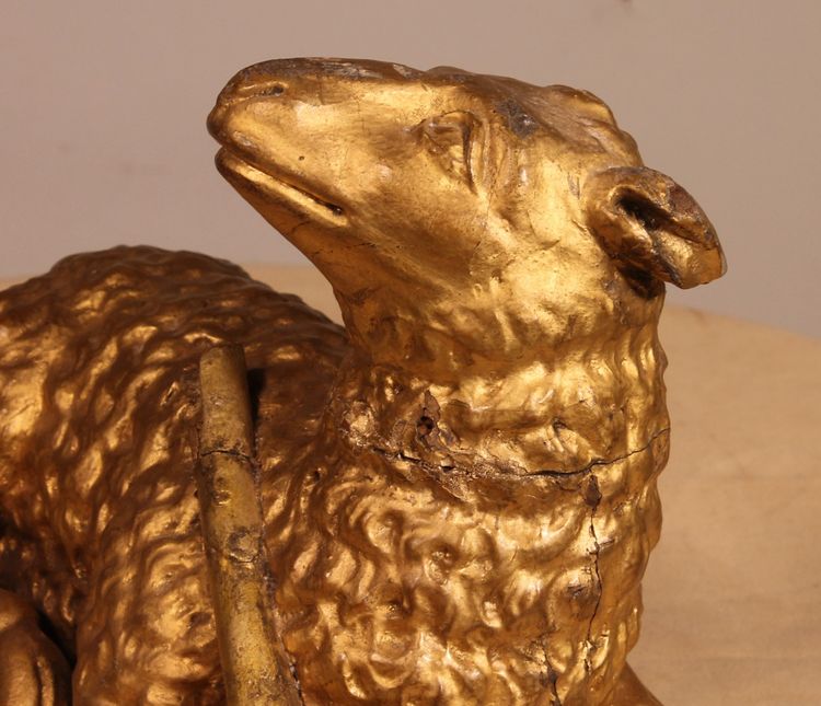 Agnello Mistico sul Libro con Sette Sigilli in Legno Dorato - XVIII Secolo