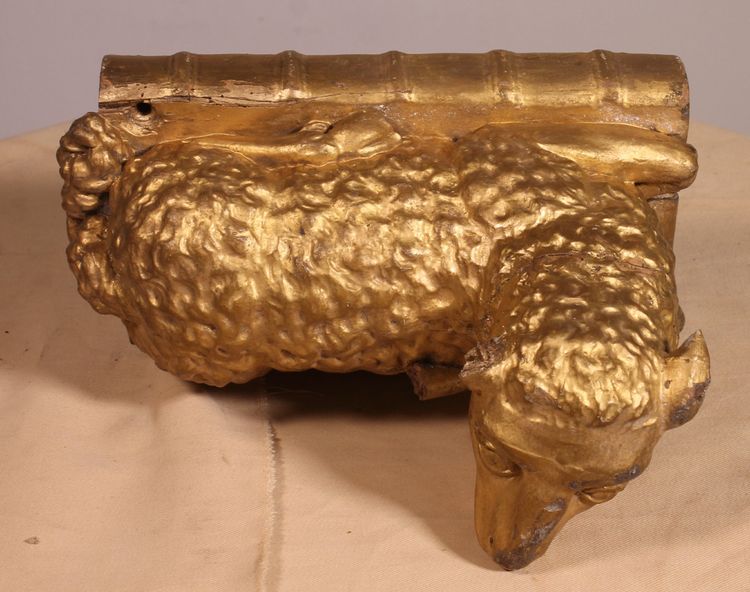 Agnello Mistico sul Libro con Sette Sigilli in Legno Dorato - XVIII Secolo