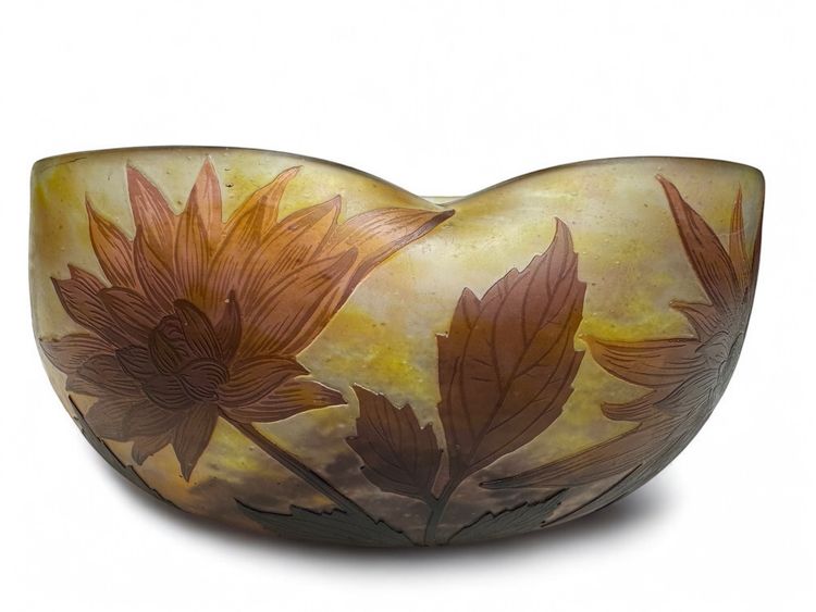 Tazza Daum Nancy con decorazione Dalia