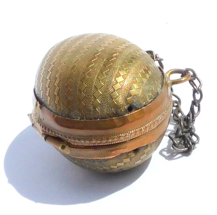Child's Doll Sewing Kit in Brass Egg Miniature Steel Scissors Late 19th Century