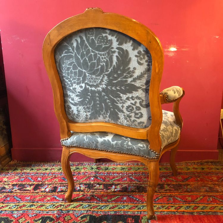 Queen's armchair, Louis XV period