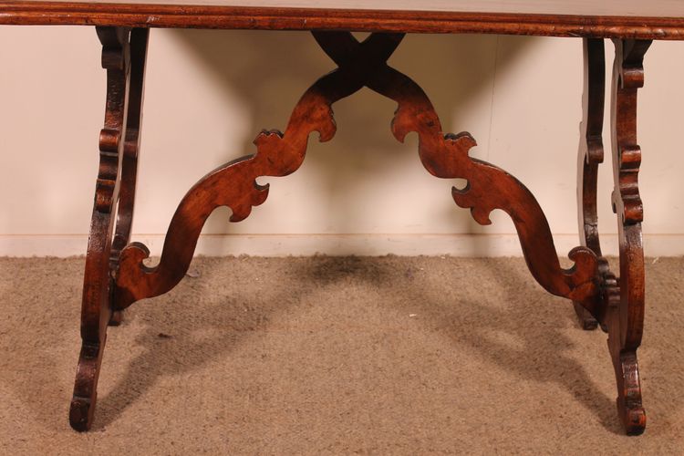 17th Century Italian Renaissance Walnut Table
