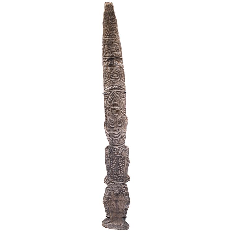 Pig charm, engraved bark, tribal art, Oceanic art, first art, Oceania, sculpture